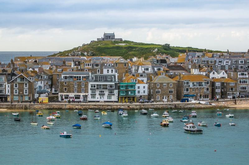 st-Ives-cornwall-twin-travel-blind