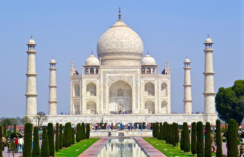 India-Agra-Taj-Mahal-twin-travel