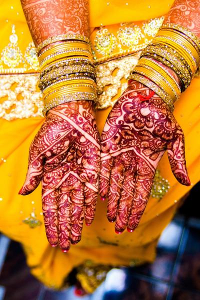india-henna-handen-twin-travel